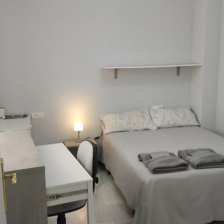 Habitacion Doble Con Bano Privado En Casa Clara Córdoba Eksteriør billede